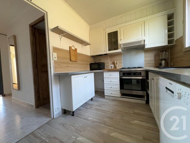 Appartement F3 &agrave; louer - 3 pi&egrave;ces - 54,90 m2 - Draguignan - 83 - PROVENCE-ALPES-COTE-D-AZUR
