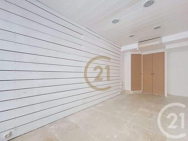 Appartement Local &agrave; louer - 1 pi&egrave;ce - 17,86 m2 - Draguignan - 83 - PROVENCE-ALPES-COTE-D-AZUR
