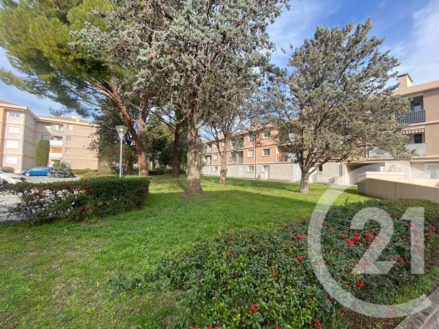 Appartement F3 &agrave; louer - 3 pi&egrave;ces - 59,15 m2 - Draguignan - 83 - PROVENCE-ALPES-COTE-D-AZUR