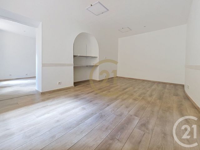 Appartement F3 &agrave; vendre - 3 pi&egrave;ces - 68,60 m2 - Flayosc - 83 - PROVENCE-ALPES-COTE-D-AZUR