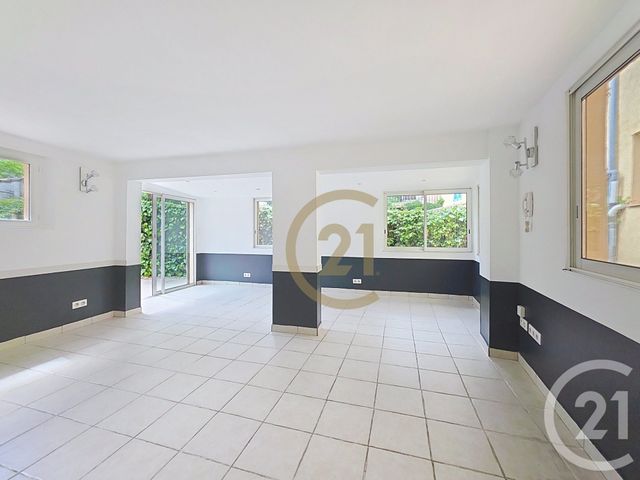 Appartement F3 &agrave; vendre - 3 pi&egrave;ces - 68,60 m2 - Flayosc - 83 - PROVENCE-ALPES-COTE-D-AZUR