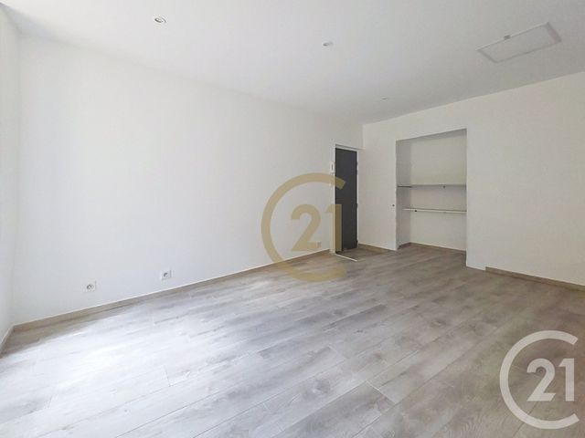 Appartement F3 &agrave; vendre - 3 pi&egrave;ces - 68,60 m2 - Flayosc - 83 - PROVENCE-ALPES-COTE-D-AZUR