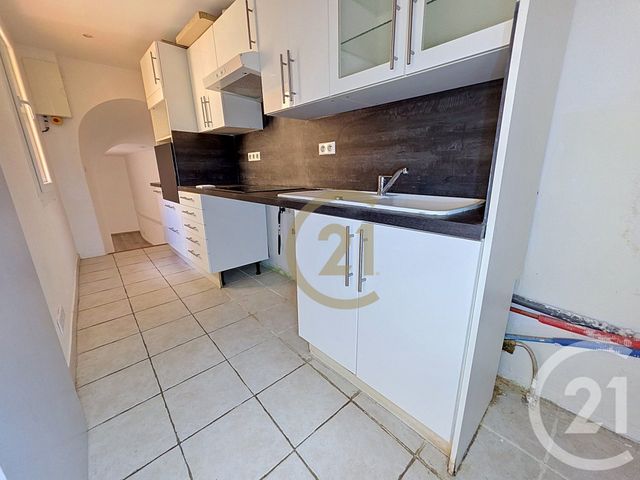 Appartement F3 &agrave; vendre - 3 pi&egrave;ces - 68,60 m2 - Flayosc - 83 - PROVENCE-ALPES-COTE-D-AZUR