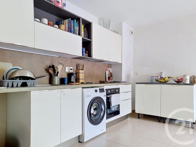 Appartement T3 &agrave; vendre - 3 pi&egrave;ces - 57,40 m2 - Draguignan - 83 - PROVENCE-ALPES-COTE-D-AZUR