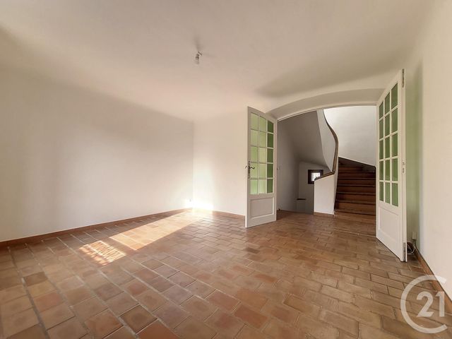 Appartement F3 &agrave; louer - 3 pi&egrave;ces - 77 m2 - Draguignan - 83 - PROVENCE-ALPES-COTE-D-AZUR