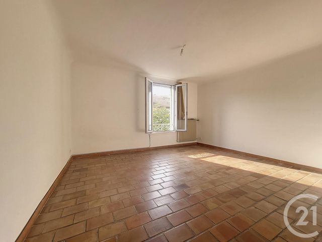 Appartement F3 &agrave; louer - 3 pi&egrave;ces - 77 m2 - Draguignan - 83 - PROVENCE-ALPES-COTE-D-AZUR