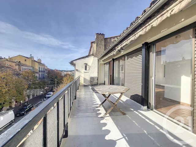 Appartement F3 &agrave; louer - 3 pi&egrave;ces - 77 m2 - Draguignan - 83 - PROVENCE-ALPES-COTE-D-AZUR