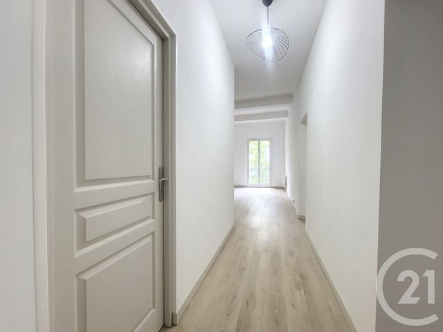 Appartement F3 &agrave; louer - 3 pi&egrave;ces - 76 m2 - Draguignan - 83 - PROVENCE-ALPES-COTE-D-AZUR