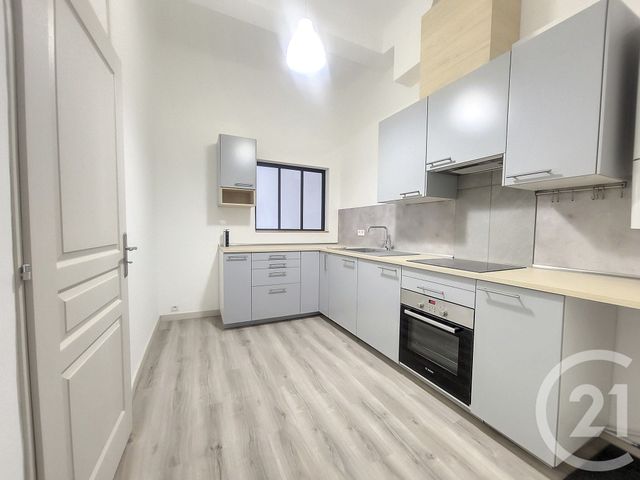 Appartement F3 &agrave; louer - 3 pi&egrave;ces - 76 m2 - Draguignan - 83 - PROVENCE-ALPES-COTE-D-AZUR
