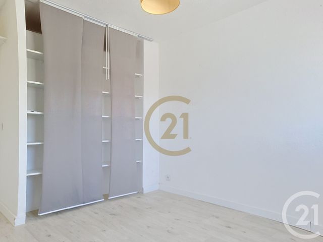 Appartement F3 &agrave; louer - 3 pi&egrave;ces - 58,38 m2 - Draguignan - 83 - PROVENCE-ALPES-COTE-D-AZUR