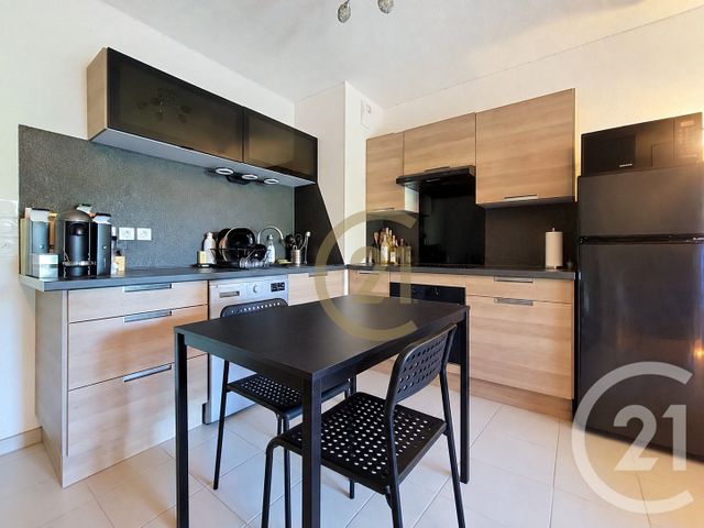 Appartement F2 &agrave; vendre - 2 pi&egrave;ces - 40,01 m2 - Draguignan - 83 - PROVENCE-ALPES-COTE-D-AZUR