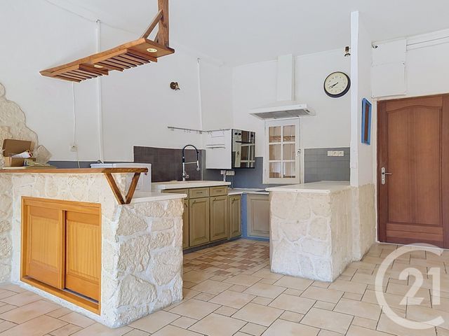 Appartement F4 &agrave; louer - 4 pi&egrave;ces - 100 m2 - Draguignan - 83 - PROVENCE-ALPES-COTE-D-AZUR