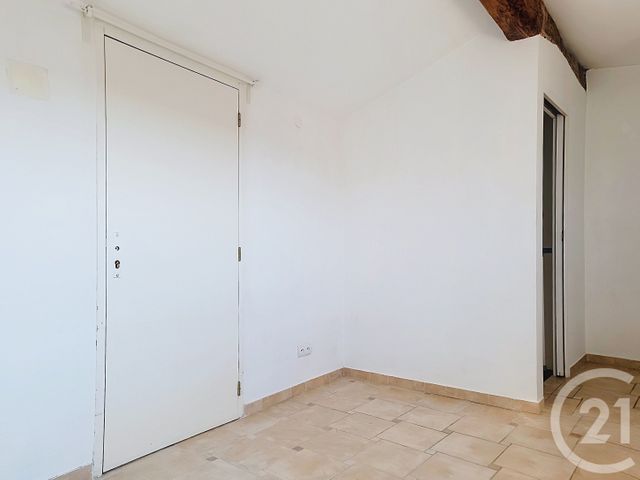 Appartement F4 &agrave; louer - 4 pi&egrave;ces - 100 m2 - Draguignan - 83 - PROVENCE-ALPES-COTE-D-AZUR