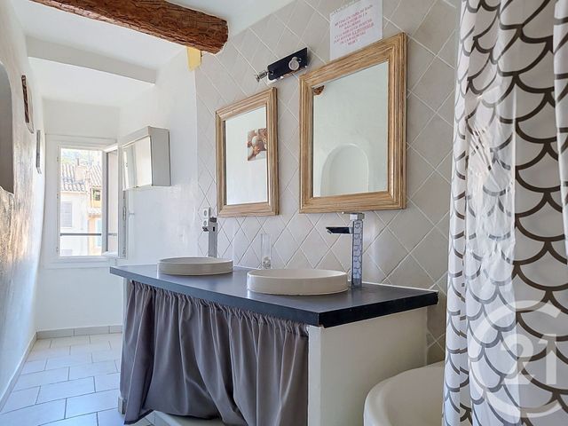Appartement F4 &agrave; louer - 4 pi&egrave;ces - 100 m2 - Draguignan - 83 - PROVENCE-ALPES-COTE-D-AZUR