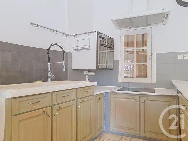 Appartement F4 &agrave; louer - 4 pi&egrave;ces - 100 m2 - Draguignan - 83 - PROVENCE-ALPES-COTE-D-AZUR