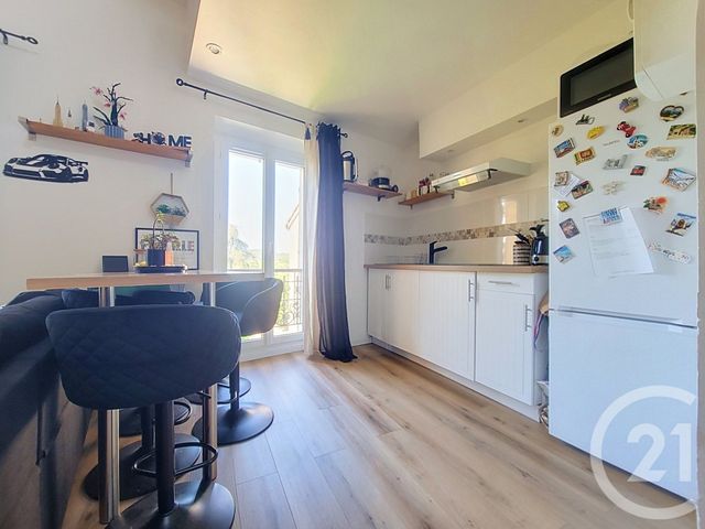 Appartement Duplex &agrave; vendre - 2 pi&egrave;ces - 35,66 m2 - Draguignan - 83 - PROVENCE-ALPES-COTE-D-AZUR