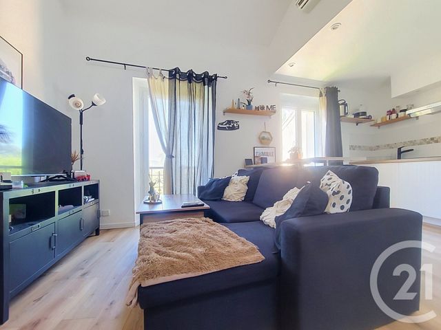 Appartement Duplex &agrave; vendre - 2 pi&egrave;ces - 35,66 m2 - Draguignan - 83 - PROVENCE-ALPES-COTE-D-AZUR