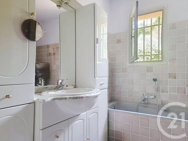 Maison &agrave; vendre - 6 pi&egrave;ces - 151 m2 - Draguignan - 83 - PROVENCE-ALPES-COTE-D-AZUR