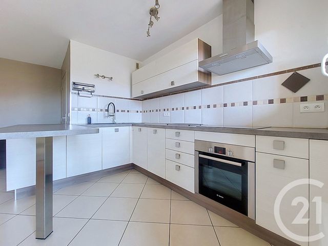 Appartement F3 &agrave; vendre - 3 pi&egrave;ces - 66,76 m2 - Draguignan - 83 - PROVENCE-ALPES-COTE-D-AZUR
