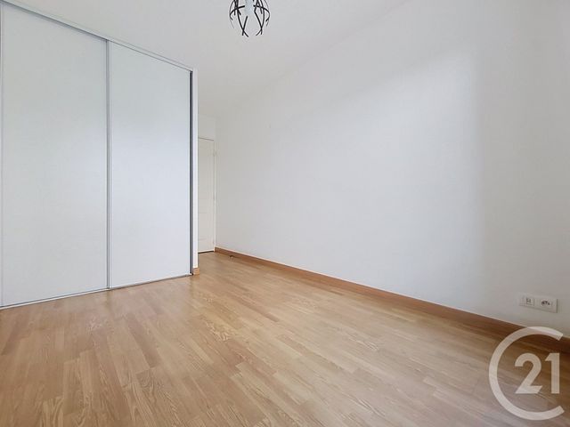 Appartement F3 &agrave; vendre - 3 pi&egrave;ces - 66,76 m2 - Draguignan - 83 - PROVENCE-ALPES-COTE-D-AZUR