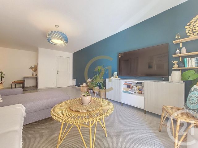Appartement F2 &agrave; louer - 2 pi&egrave;ces - 49,97 m2 - Draguignan - 83 - PROVENCE-ALPES-COTE-D-AZUR