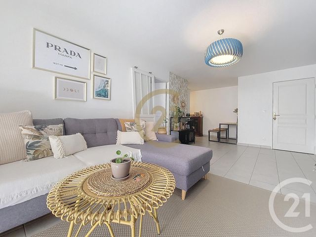 Appartement F2 &agrave; louer - 2 pi&egrave;ces - 49,97 m2 - Draguignan - 83 - PROVENCE-ALPES-COTE-D-AZUR
