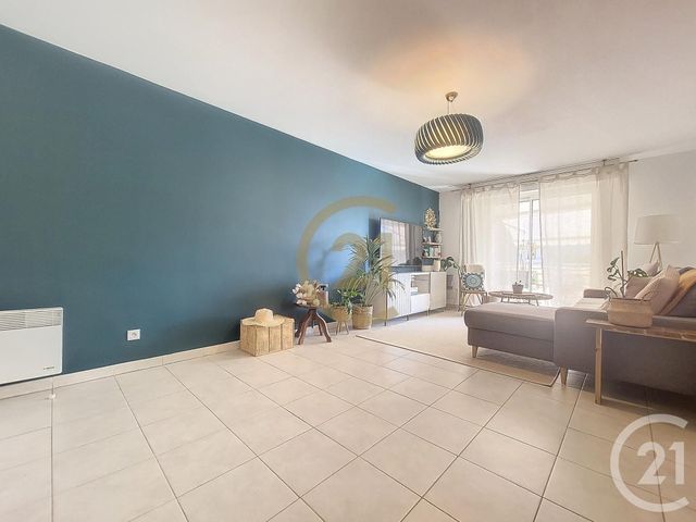 Appartement F2 &agrave; louer - 2 pi&egrave;ces - 49,97 m2 - Draguignan - 83 - PROVENCE-ALPES-COTE-D-AZUR