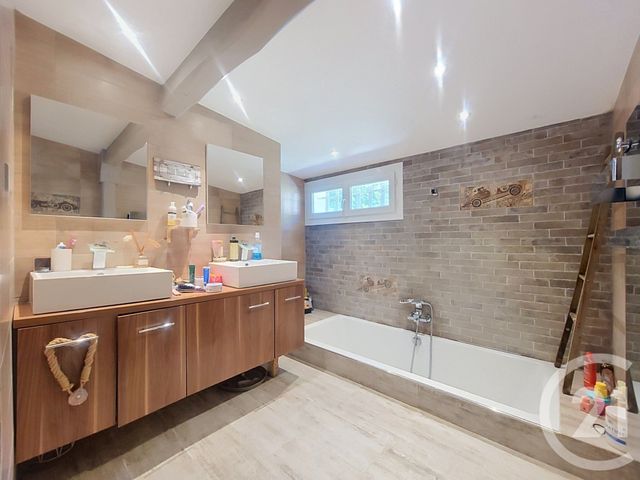 Maison &agrave; vendre - 6 pi&egrave;ces - 181,68 m2 - Les Arcs - 83 - PROVENCE-ALPES-COTE-D-AZUR