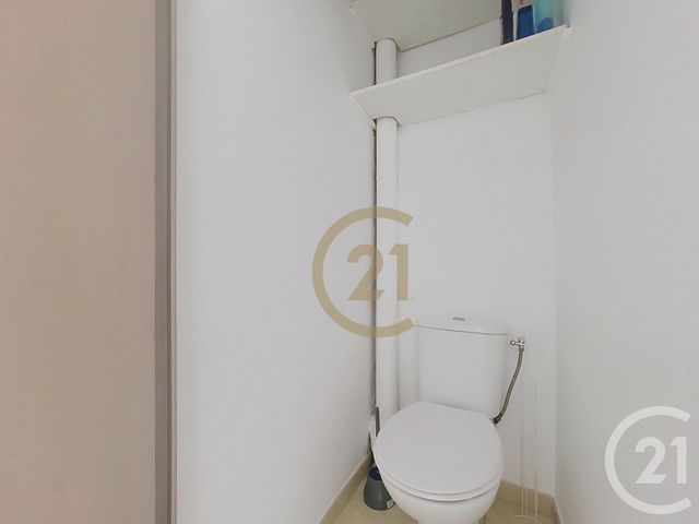 Appartement F2 &agrave; louer - 2 pi&egrave;ces - 31,29 m2 - Draguignan - 83 - PROVENCE-ALPES-COTE-D-AZUR