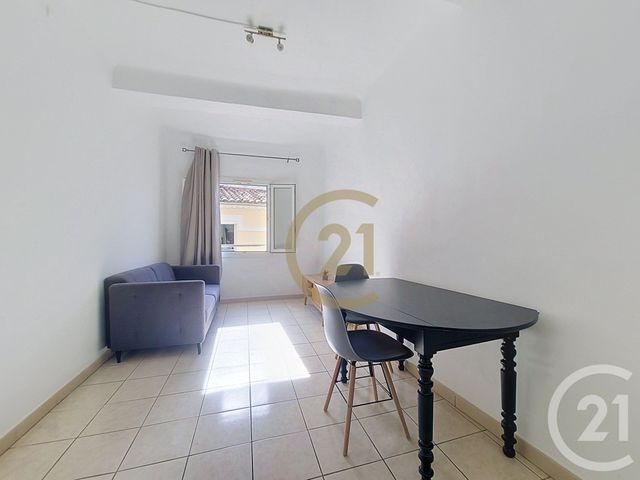 Appartement F2 &agrave; louer - 2 pi&egrave;ces - 31,29 m2 - Draguignan - 83 - PROVENCE-ALPES-COTE-D-AZUR
