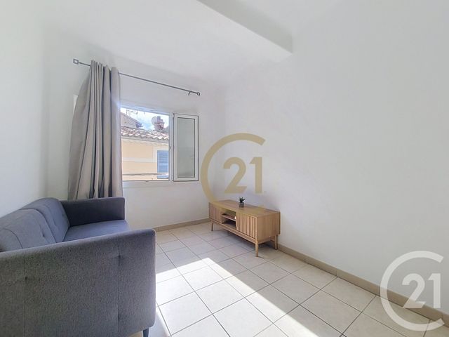 Appartement F2 &agrave; louer - 2 pi&egrave;ces - 31,29 m2 - Draguignan - 83 - PROVENCE-ALPES-COTE-D-AZUR
