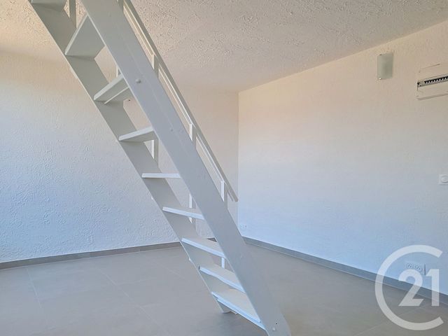 Appartement F2 &agrave; louer - 2 pi&egrave;ces - 26 m2 - Draguignan - 83 - PROVENCE-ALPES-COTE-D-AZUR