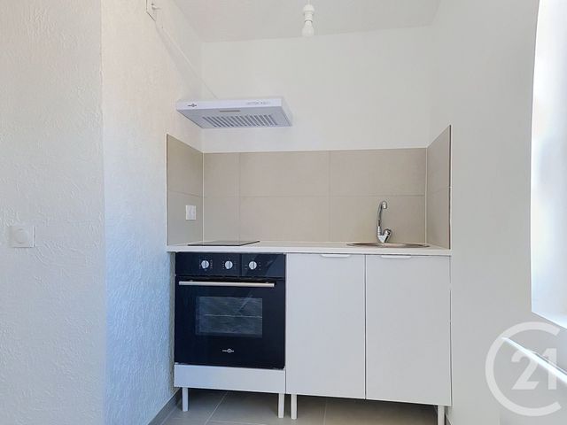 Appartement F2 &agrave; louer - 2 pi&egrave;ces - 26 m2 - Draguignan - 83 - PROVENCE-ALPES-COTE-D-AZUR