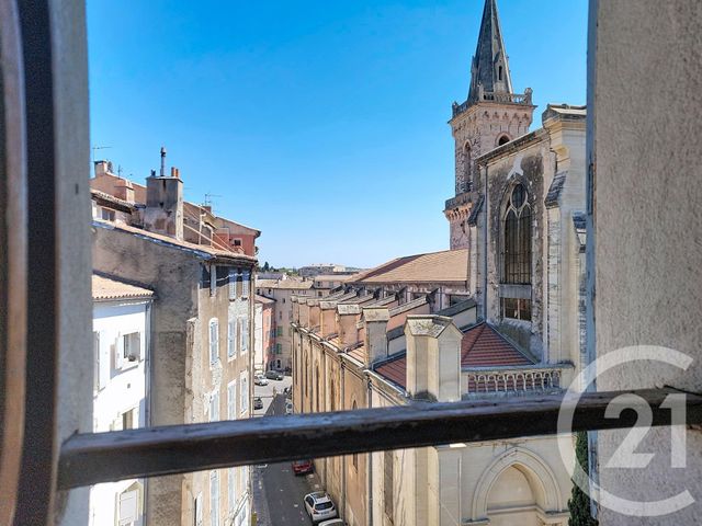 Appartement F1 bis &agrave; louer - 2 pi&egrave;ces - 25,97 m2 - Draguignan - 83 - PROVENCE-ALPES-COTE-D-AZUR