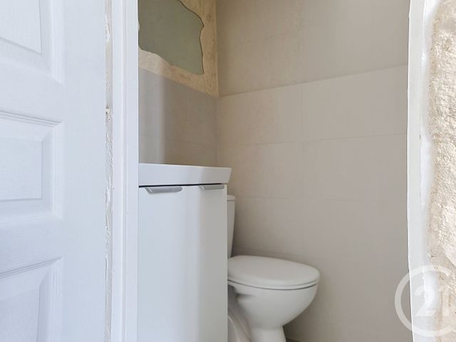 Appartement F1 &agrave; louer - 1 pi&egrave;ce - 17,07 m2 - Draguignan - 83 - PROVENCE-ALPES-COTE-D-AZUR