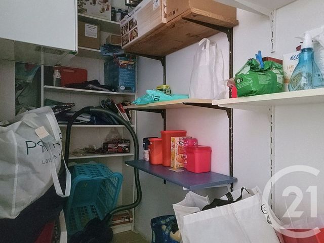 Appartement F3 &agrave; louer - 3 pi&egrave;ces - 75,29 m2 - Draguignan - 83 - PROVENCE-ALPES-COTE-D-AZUR
