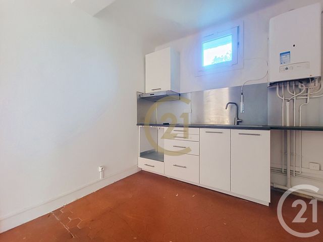 Appartement F2 &agrave; louer - 2 pi&egrave;ces - 46,24 m2 - Draguignan - 83 - PROVENCE-ALPES-COTE-D-AZUR