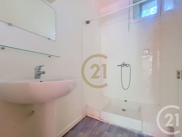 Appartement F2 &agrave; louer - 2 pi&egrave;ces - 46,24 m2 - Draguignan - 83 - PROVENCE-ALPES-COTE-D-AZUR