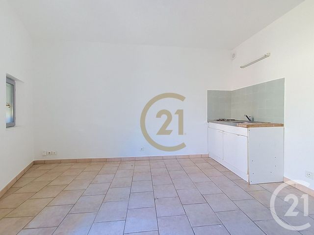 Appartement F1 &agrave; louer - 1 pi&egrave;ce - 28,51 m2 - Draguignan - 83 - PROVENCE-ALPES-COTE-D-AZUR