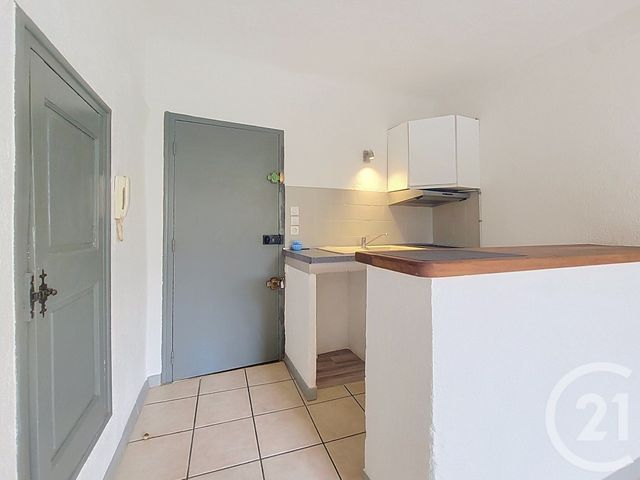 Appartement Studio &agrave; vendre - 1 pi&egrave;ce - 22 m2 - Draguignan - 83 - PROVENCE-ALPES-COTE-D-AZUR