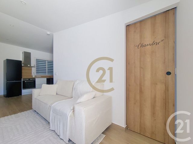 Appartement F2 &agrave; louer - 2 pi&egrave;ces - 30,17 m2 - Draguignan - 83 - PROVENCE-ALPES-COTE-D-AZUR