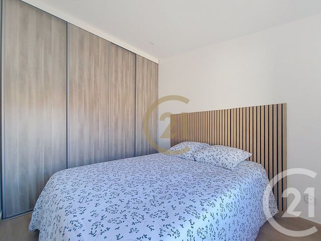 Appartement F2 &agrave; louer - 2 pi&egrave;ces - 30,17 m2 - Draguignan - 83 - PROVENCE-ALPES-COTE-D-AZUR