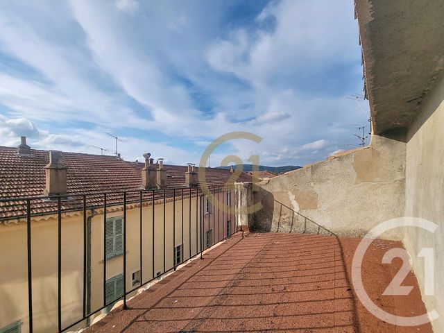 Appartement F2 bis &agrave; louer - 2 pi&egrave;ces - 55,70 m2 - Draguignan - 83 - PROVENCE-ALPES-COTE-D-AZUR