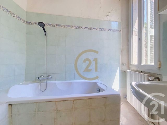 Appartement F2 &agrave; vendre - 2 pi&egrave;ces - 53,60 m2 - Draguignan - 83 - PROVENCE-ALPES-COTE-D-AZUR