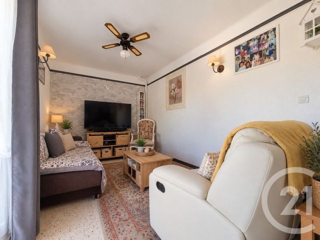 Appartement F4 &agrave; vendre - 4 pi&egrave;ces - 77,12 m2 - Draguignan - 83 - PROVENCE-ALPES-COTE-D-AZUR