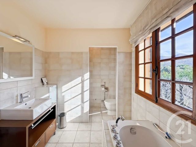 Maison &agrave; vendre - 12 pi&egrave;ces - 420 m2 - St Florent - 202 - CORSE