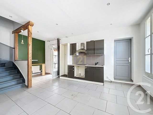 Maison &agrave; vendre - 3 pi&egrave;ces - 73,76 m2 - St Martin En Biere - 77 - ILE-DE-FRANCE