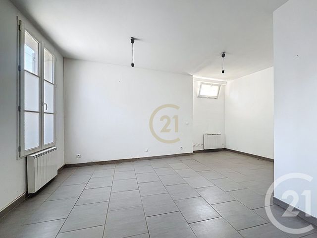 Maison &agrave; vendre - 3 pi&egrave;ces - 73,76 m2 - St Martin En Biere - 77 - ILE-DE-FRANCE