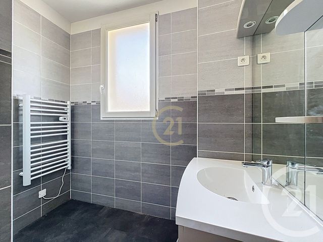 Maison &agrave; vendre - 3 pi&egrave;ces - 73,76 m2 - St Martin En Biere - 77 - ILE-DE-FRANCE