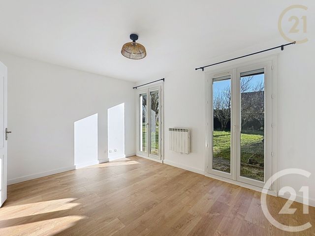 Maison &agrave; vendre - 5 pi&egrave;ces - 93,81 m2 - St Sauveur Sur Ecole - 77 - ILE-DE-FRANCE